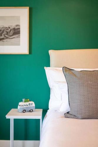 Hermanus City-Centre Apartment | Studio 7 - Hermanus Waterfront Apartments