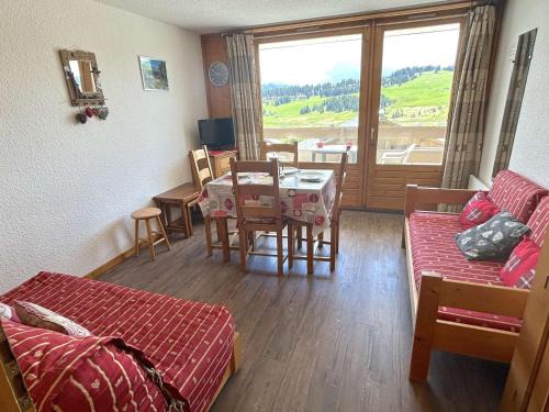 Les Saisies Apartment | Studio cabine lumineux aux Saisies, 4 pers, balcon sud - FR-1-594-108