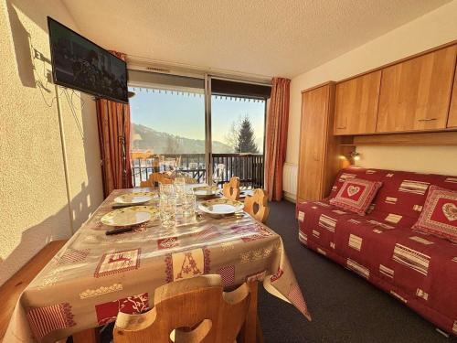 Notre-Dame-de-Bellecombe Apartment | Studio cosy à Notre-Dame-de-Bellecombe proche des pistes - FR-1-595-19