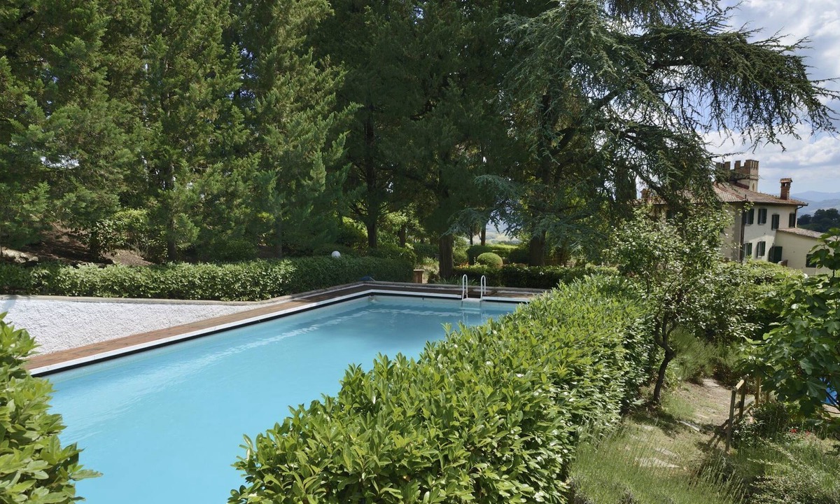 Sagginale Villa | Stunning private villa with hot tub, WIFI, private pool, TV, pets allowed, panoramic view, parking