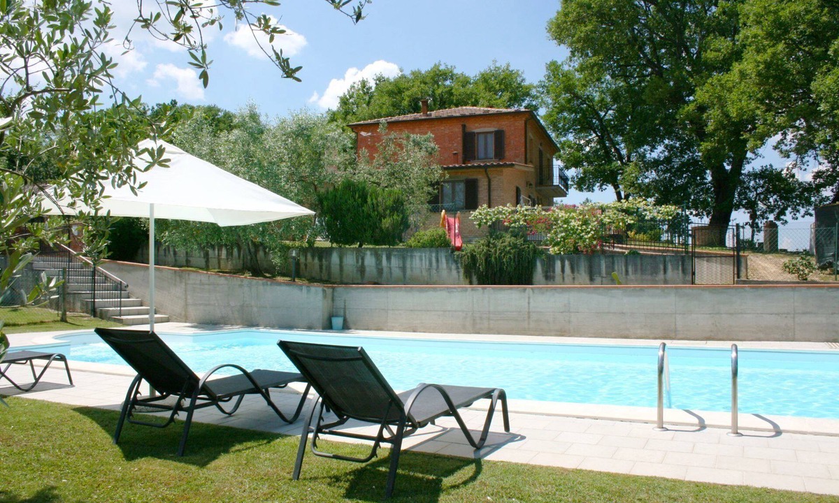 Montepulciano Villa | Stunning private villa for 9 people with private pool and TV