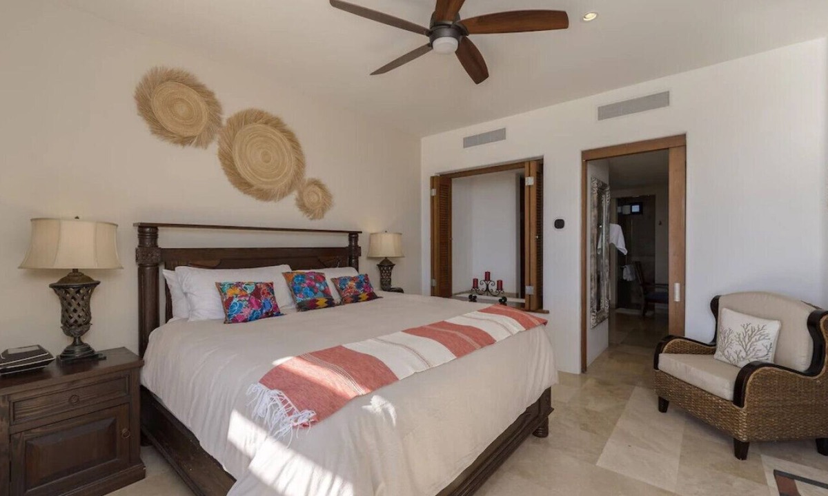 Campo de Golf Fonatur Condo | Stunning Views, Penthouse Rooftop, Walk to town