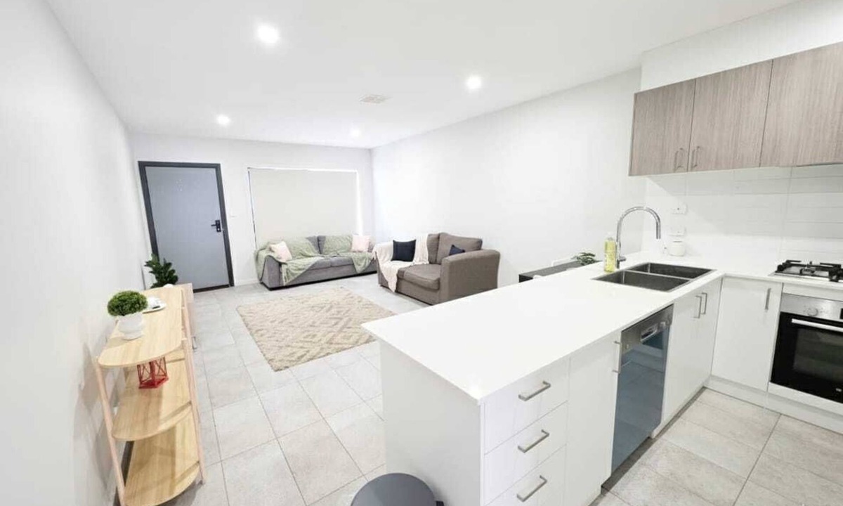 Bruce House | Stylish 2BR Retreat Near UC & Belconnen Mall