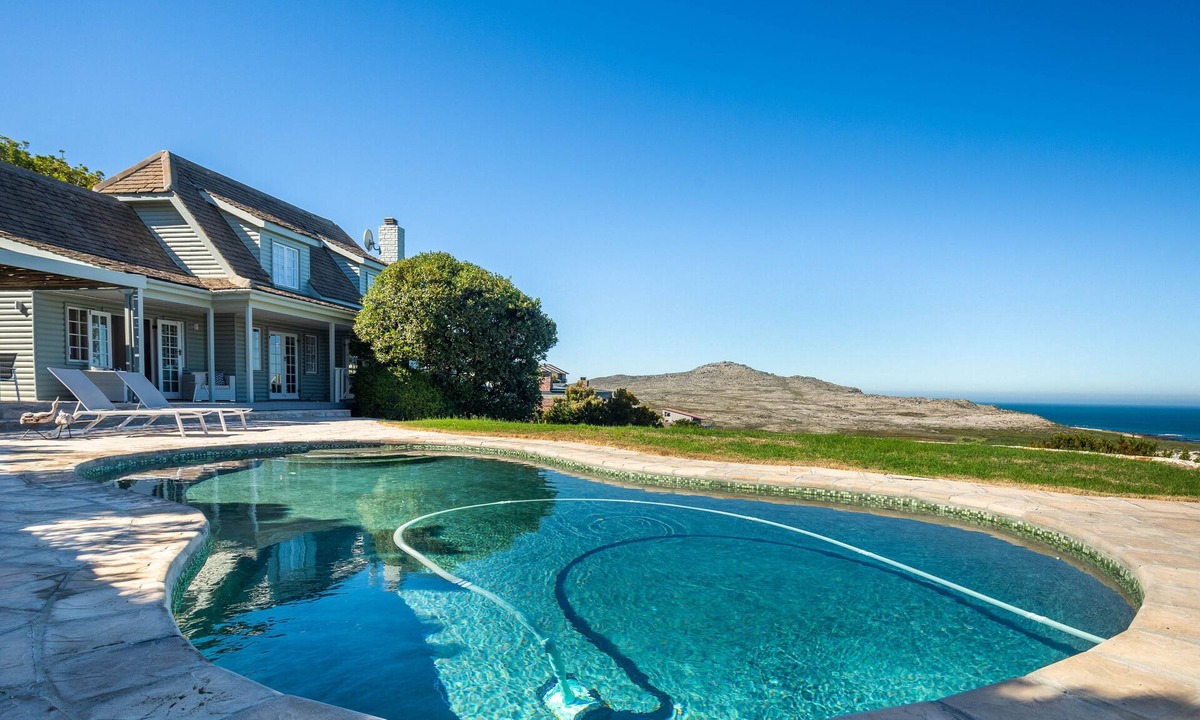 Cape Peninsula House | Stylish and Spacious Luxury Bungalow with Pool and Sea views