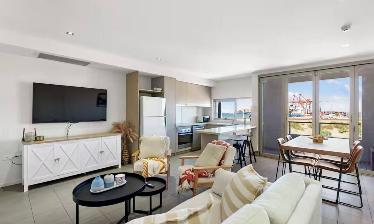 North Fremantle Apartment | Stylish Coastal Penthouse with Port Views