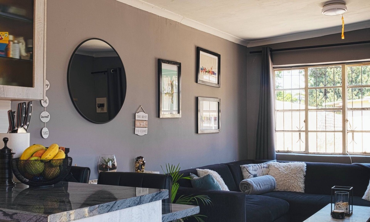 Constantia Kloof Cottage | Su Casa - Stylish & Spacious Guesthouse