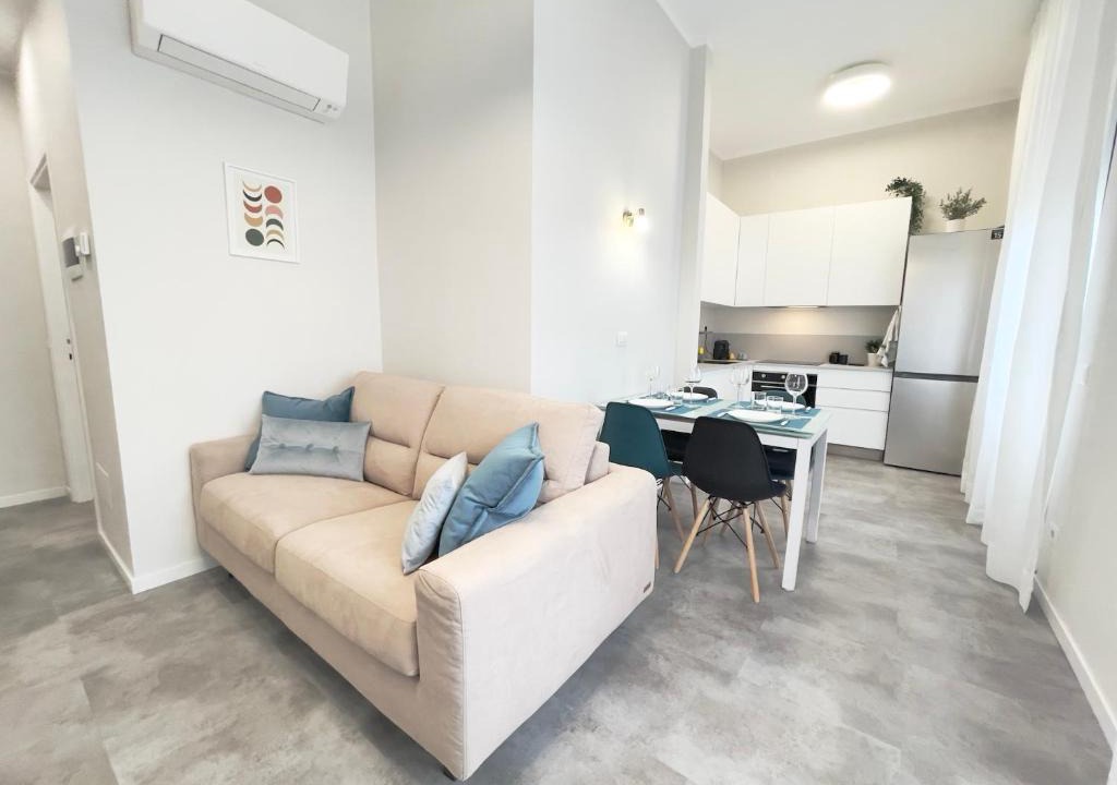 Pavia Apartment | SUITE Celeste - 2 Bagni e 2 Camere da Letto