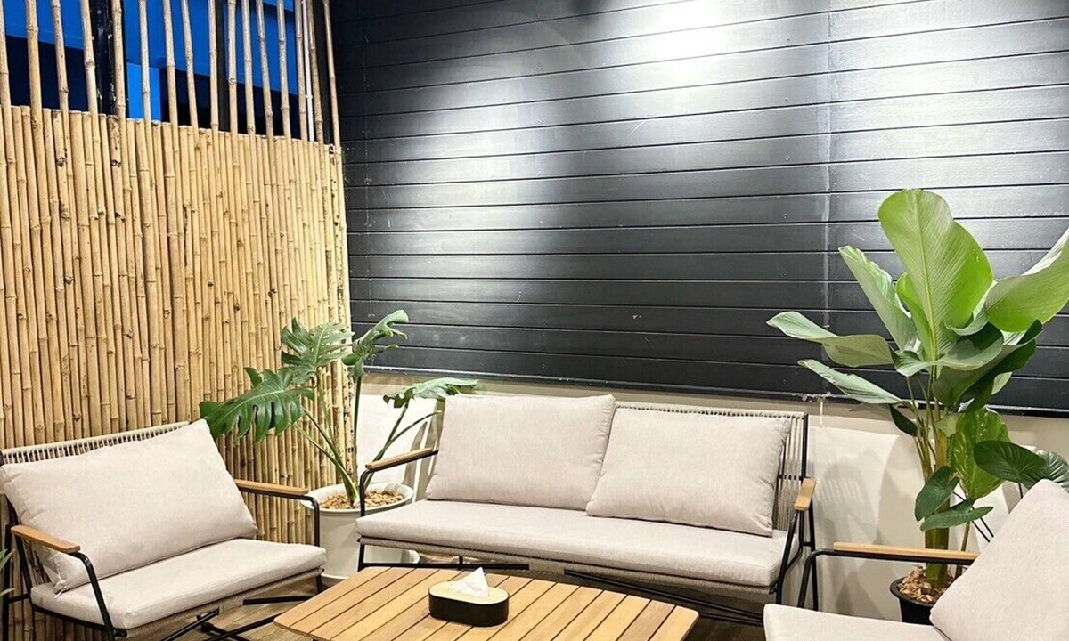 Khlong Toei Nuea House | Sukhumvit27, 4-bedroom townhome with breakfast 4N free airport transfer