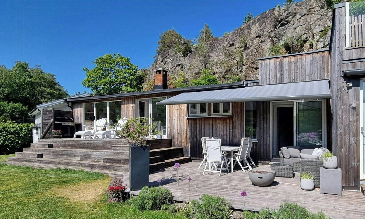 Larvik House | Summer cabin with sea view in Sandvika