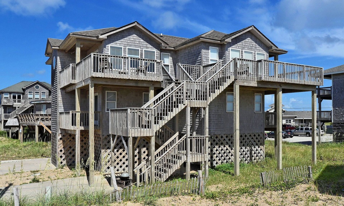 Buxton Cottage | Sunrise Cottage- Excellent Ocean Views- Steps to Beach- Community Pool