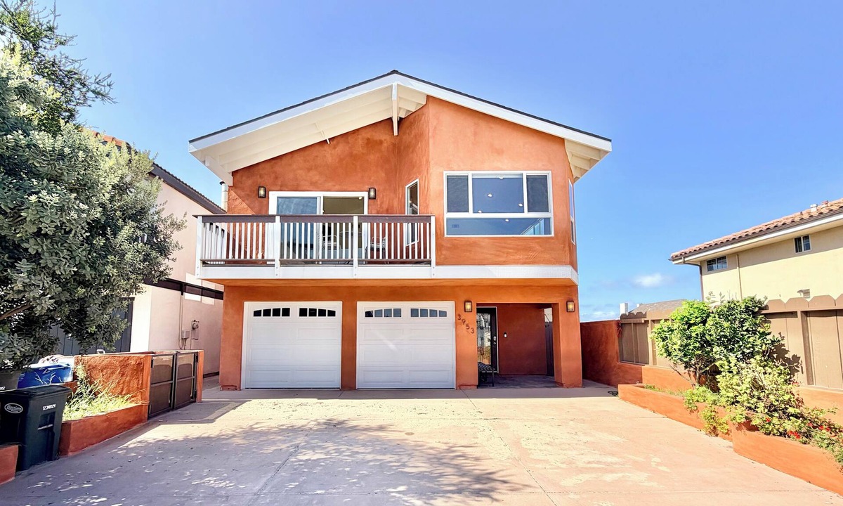 Hollywood Beach House | Sunset By The Sea – Coastal Relaxation on Hollywood Beach