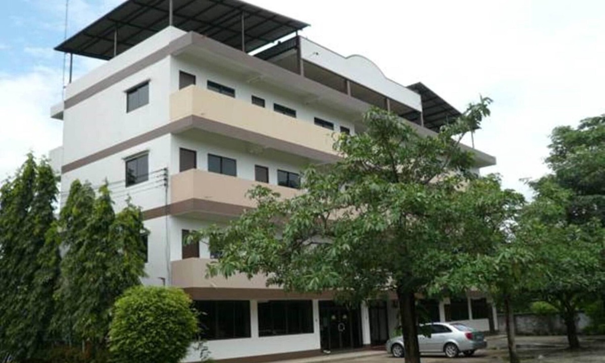 Kabin Buri Hotel | Sunshine Mansion