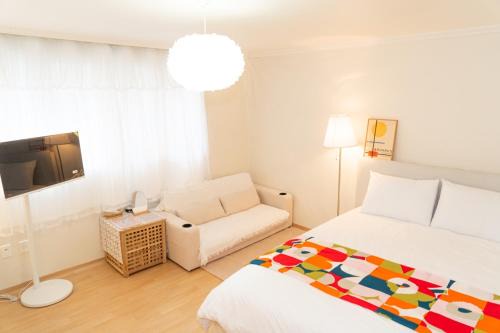 Dohwa-dong Apartment | Super Cozy AREX line Gongdeok Station 3min Dohwastay