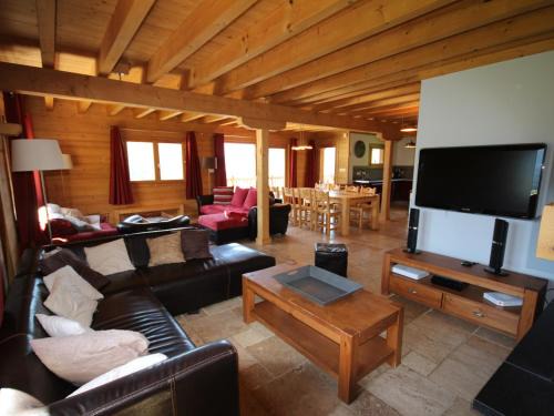 Hauteluce Ski Chalet | Superbe chalet 12 pers, proche pistes, sauna, animaux, parking - FR-1-293-55