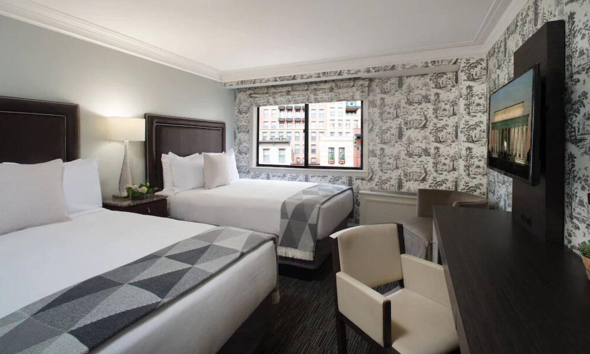 Kalorama Heights Hotel | Superior Queen Two Beds | Pet-Friendly Stay | 1.5 Miles to Old Stone House