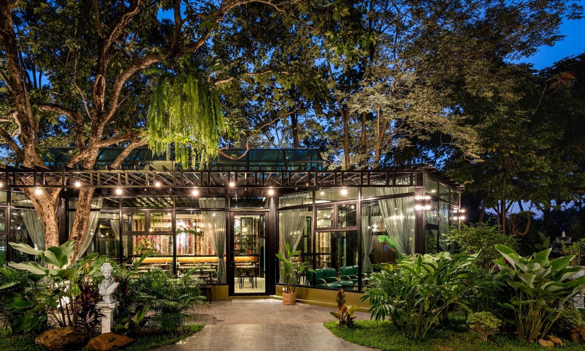 Buriram Hotel | T-Rex Buriram Boutique Hotel