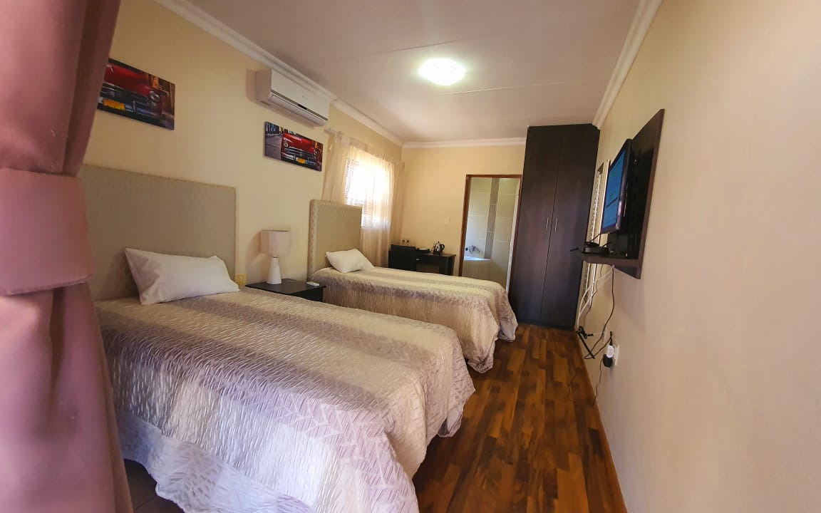 Mahikeng Hotel | Tenacity Mafikeng Guesthouse - 7