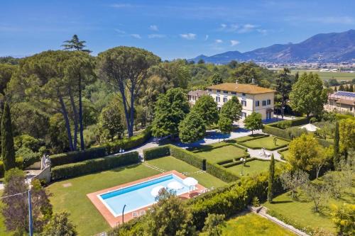 Montecalvoli Villa | Tenuta Santa Colomba - Happy Rentals