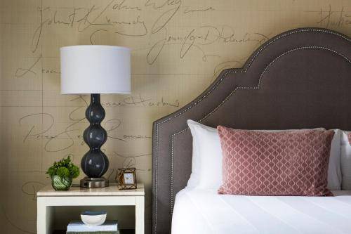 Connecticut Ave - K Street Hotel | The Mayflower Hotel, Autograph Collection Superior Queen Room