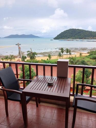 Bang Bao Bay Apartment | The Beach Condo