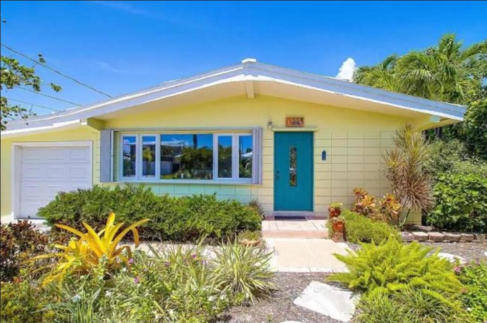 Marathon House | The Butterfly Cottage - Certified Butterfly Sanctuary - Ocean View Hot Tub - Authentic Keys Charm