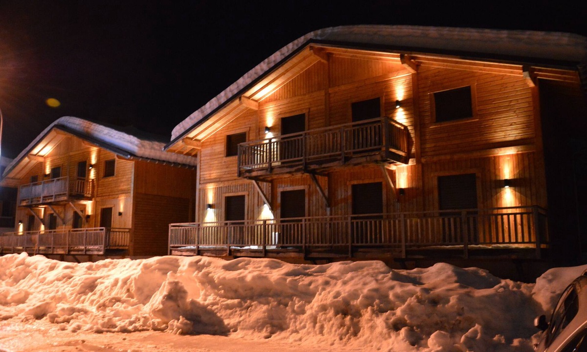 Flumet Ski Chalet | The cottages of the lords