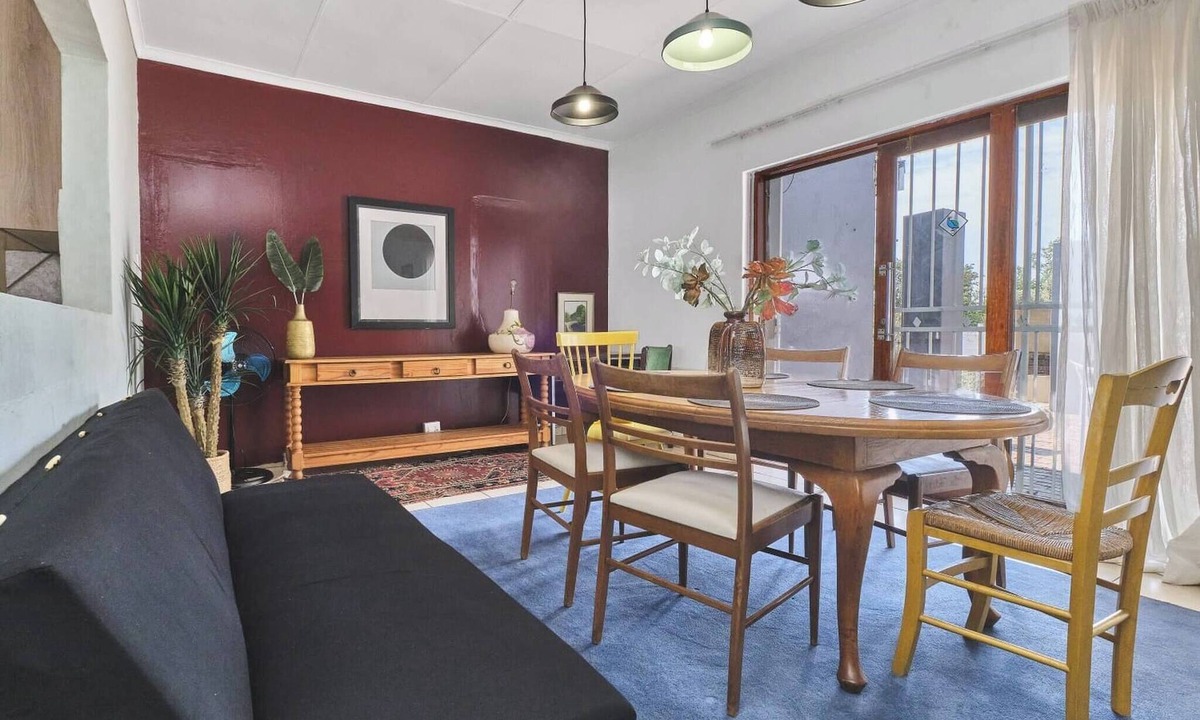 Greater Johannesburg Metropolitan Area Apartment | The Cozy Three Bedroom Home with back up water