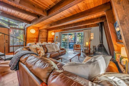 Talmont House | The Haus of Pine A Vintage Tahoe Cabin