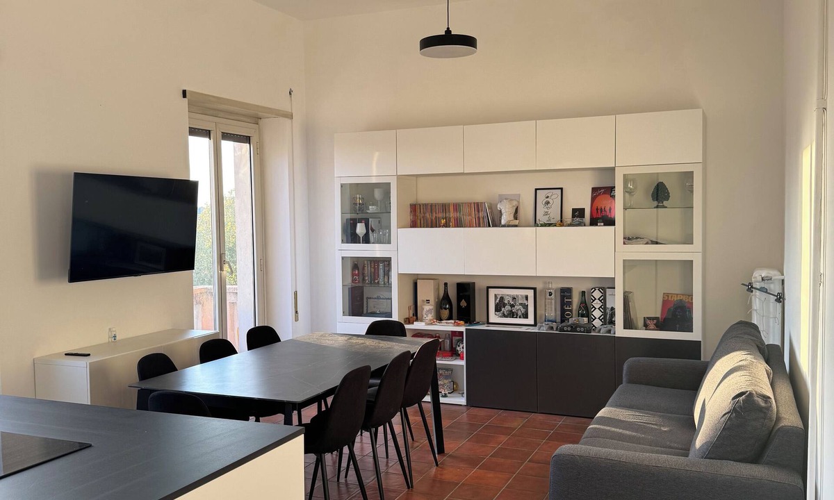 Gianicolo Apartment | The Monteverde Penthouse