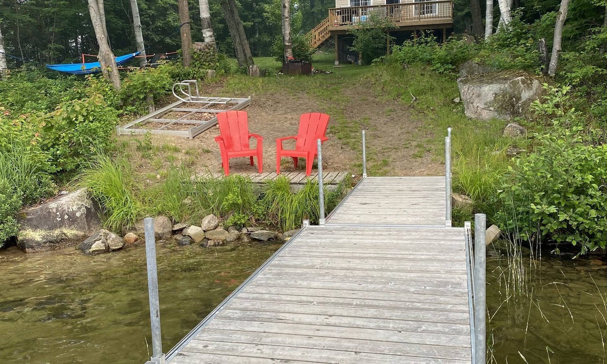 Strong Cottage | The Northern Pearl - A Lakefront Cottage on Lake Bernard in Sundridge, Ontario