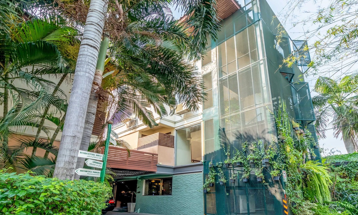 Phutthamonthon Hotel | The Palm Hotel