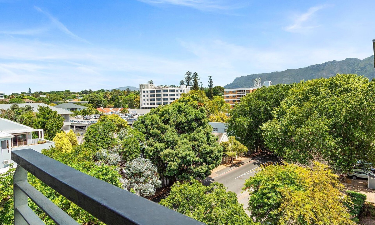 Claremont Apartment | The Quadrant 406 - Two Bedroom Apartment, Sleeps 4