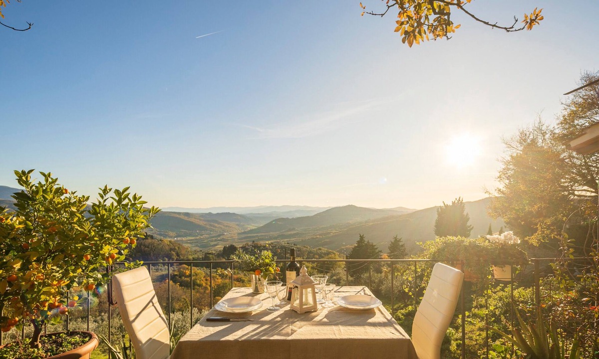 Montebonello House | The Smiling Cottage in Tuscany with Breathtaking Views