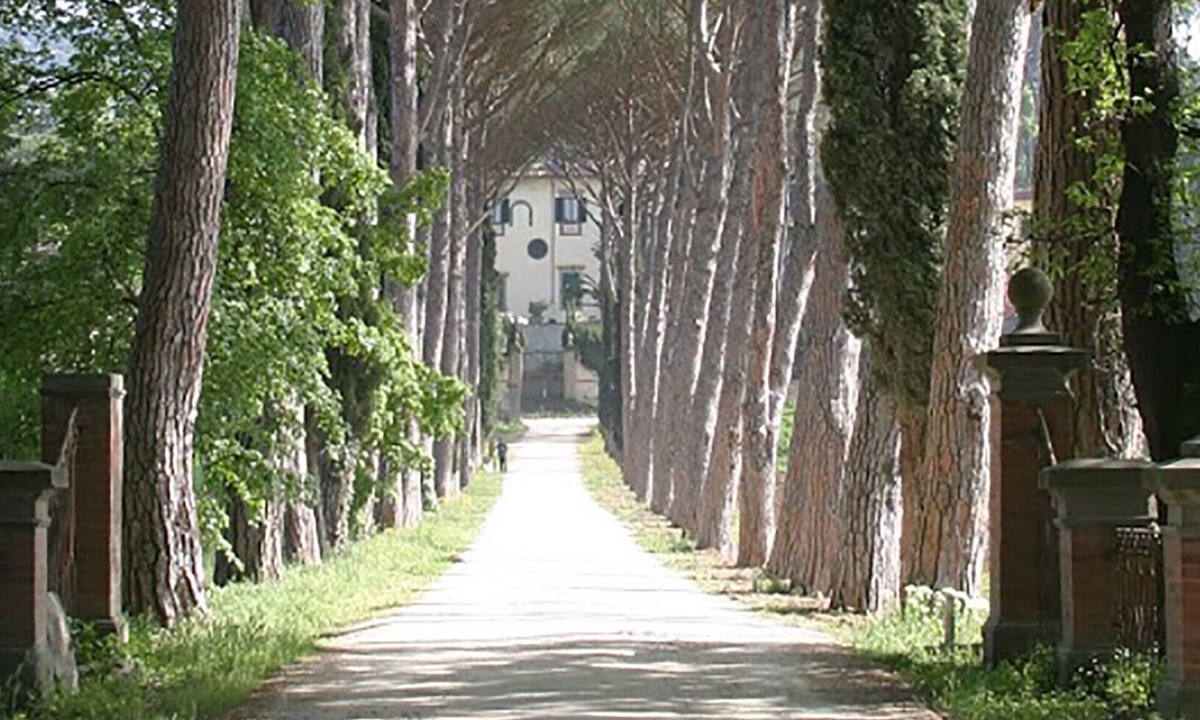 Florence Villa | The Stables in Renaissance Villa, little pool, car space, fenced property