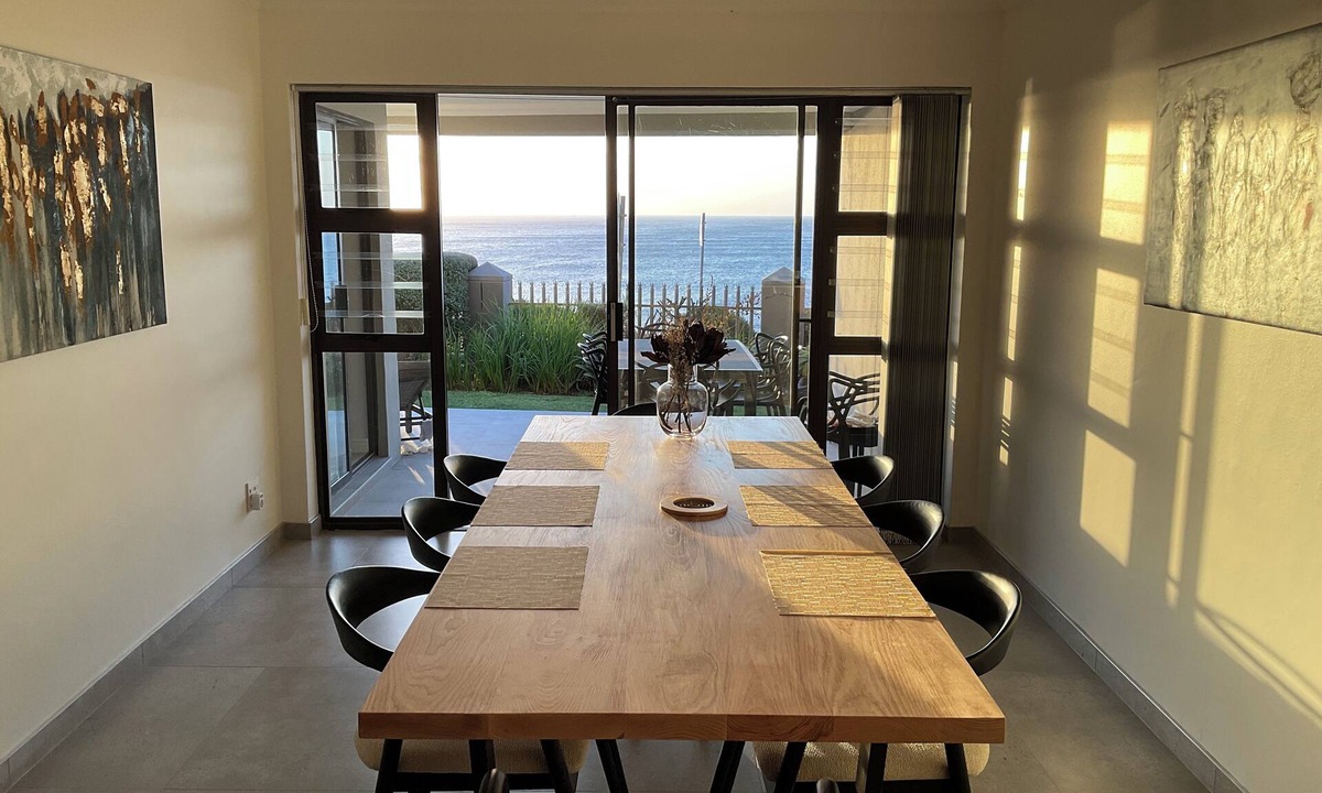 De Kelders Apartment | The Tarp @ Whale Cove, ocean and Whale view in De Kelders