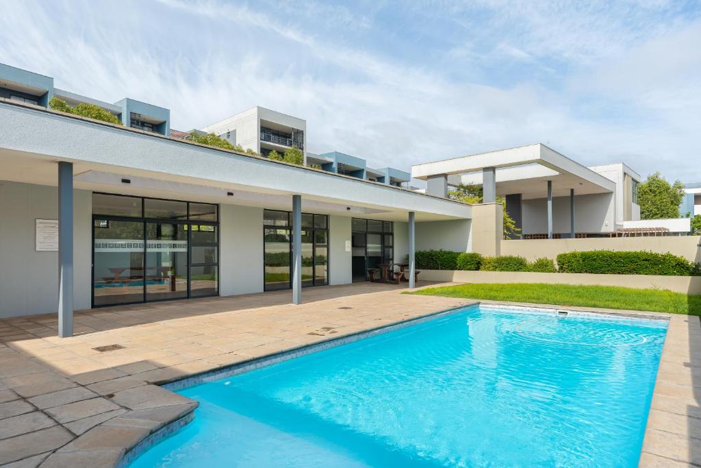 Century City Apartment | The Terraces C215