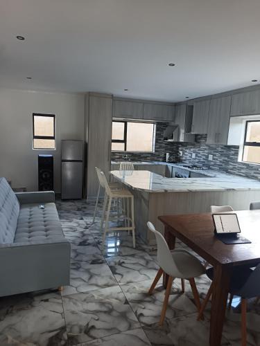 Greater Johannesburg Metropolitan Area House | The Thaelo Villa