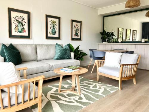Hermanus City-Centre Apartment | The Wild Oak