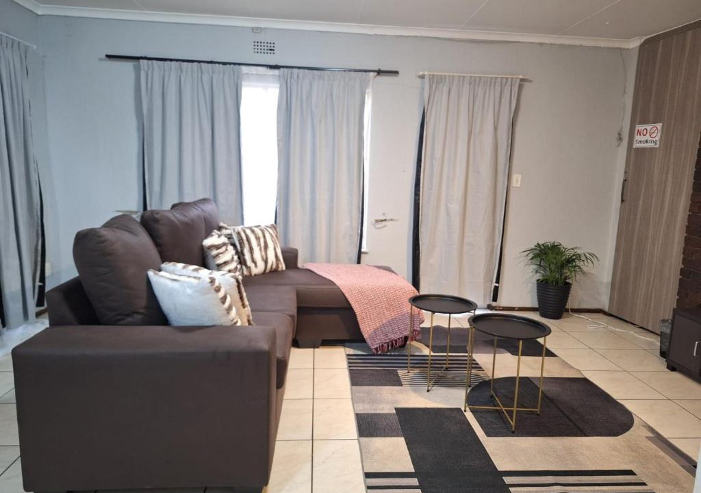 Greater Johannesburg Metropolitan Area Apartment | Three-Bedroom House at 16 Durham Street, Kensington, Johannesburg, With Backup Power Supply