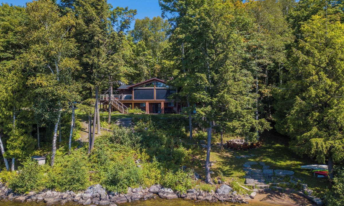 Katrine House | Three Mile Lake Retreat Ontario