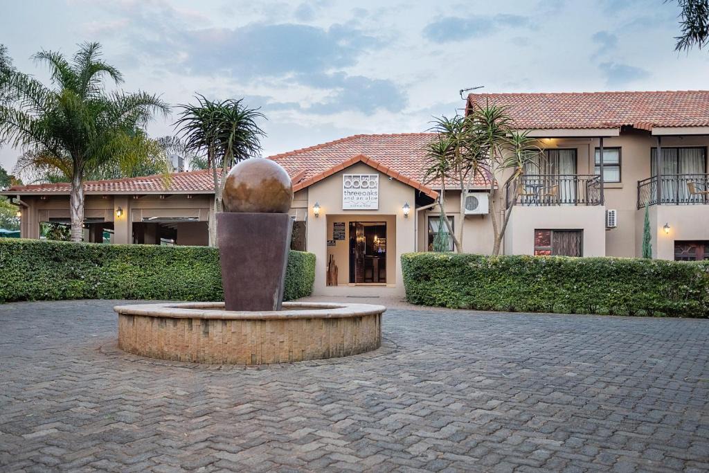 Hartbeespoort Hotel | Three Oaks and an Aloe Boutique Hotel