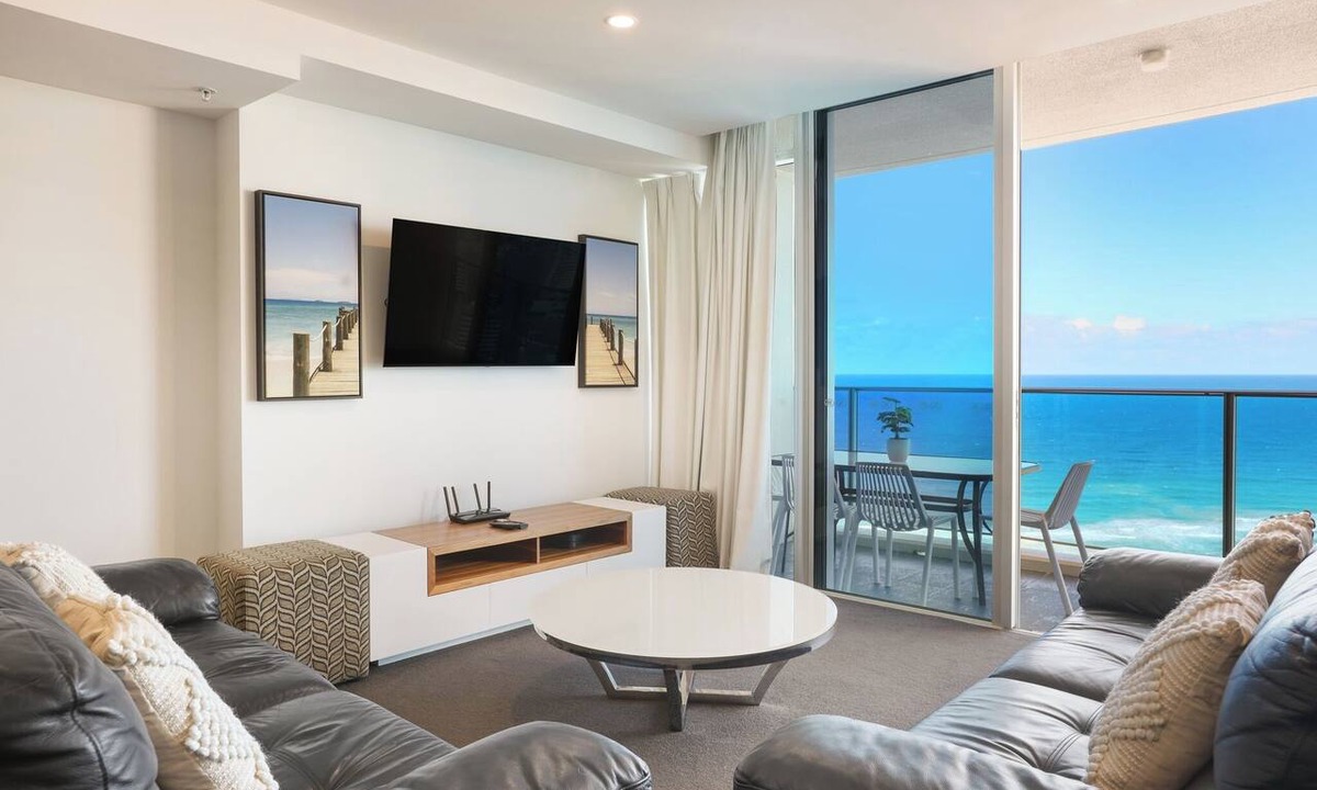 Surfers Paradise Apartment | TOP FLOOR H Residence 3 bedroom Apartment 13205 - Level 32