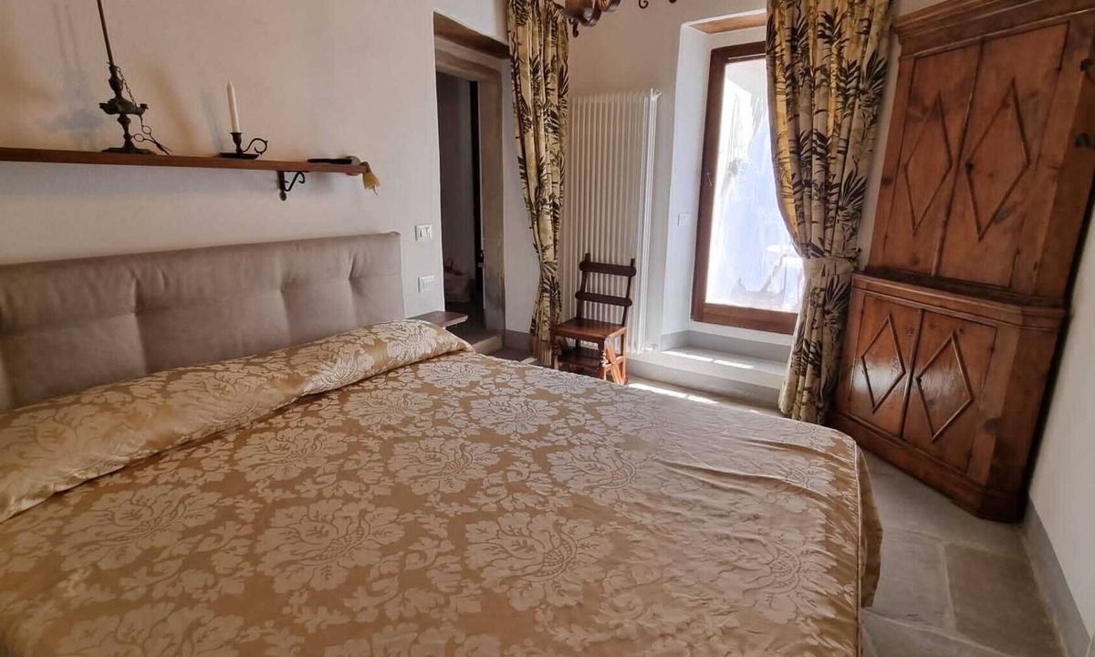 Palazzuolo sul Senio Apartment | Torre del Vicario - Cia Mini Appartamento, Nido per Coppie con Charme e Stile
