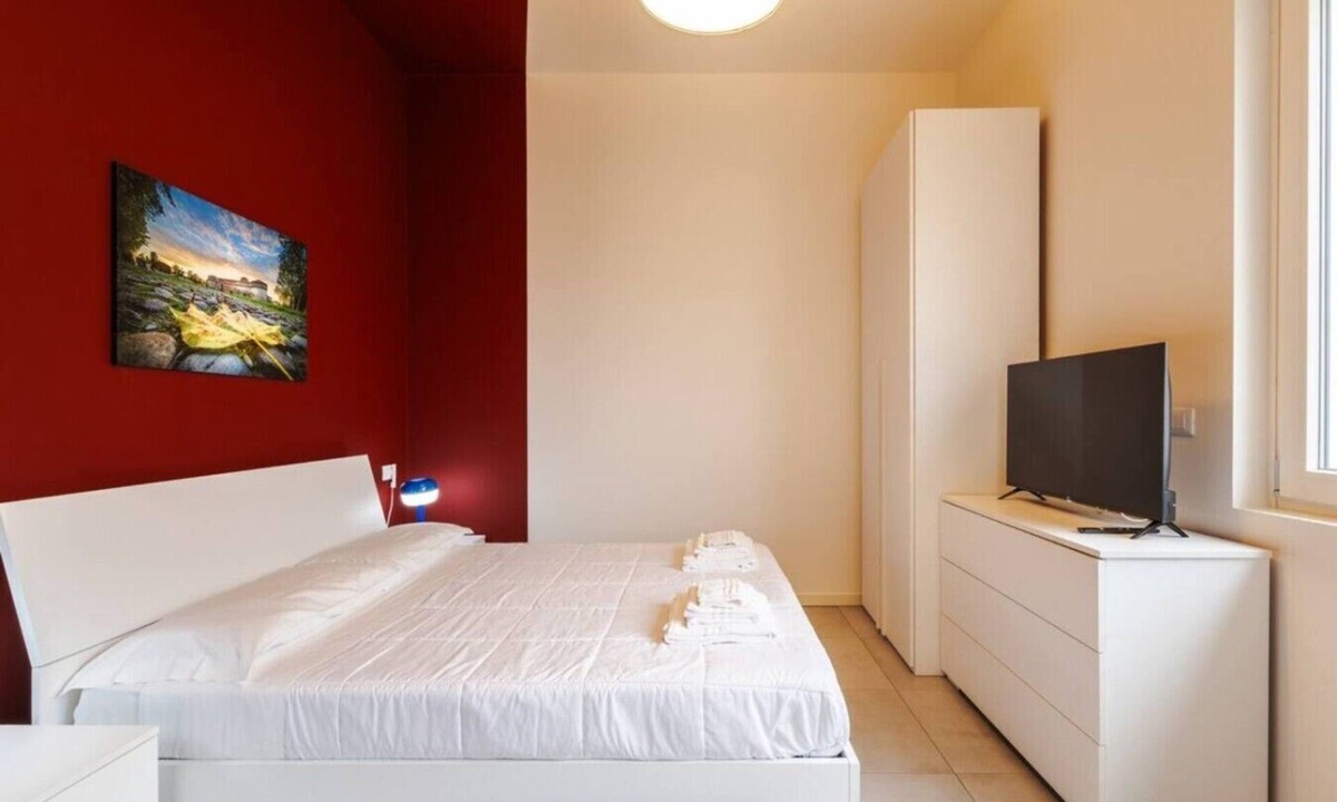 Imola Apartment | Tosa Apt - 500m from the Racetrack - Free WiFi & Parking