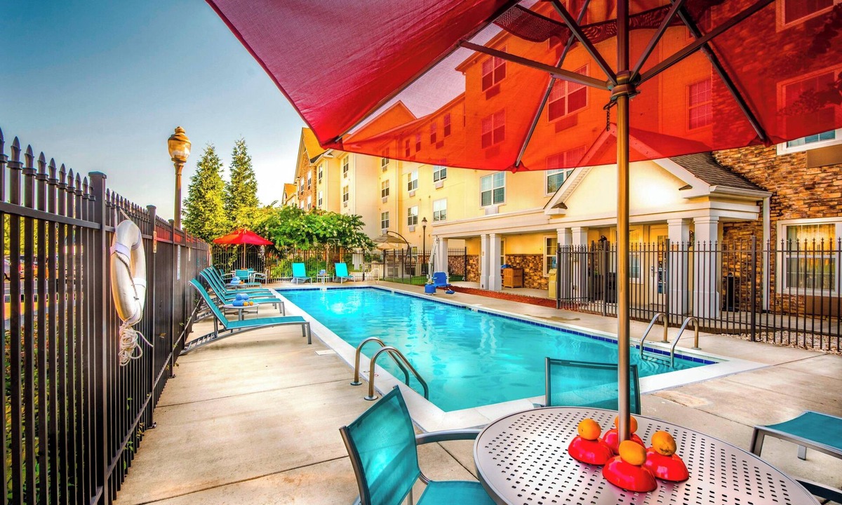 Linthicum Heights Hotel | TownePlace Suites by Marriott Baltimore BWI Airport