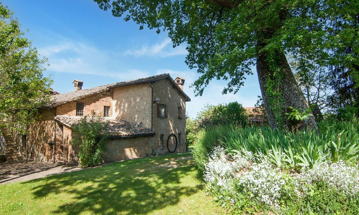 Urbino House | Traditional holiday home in Urbino with terrace