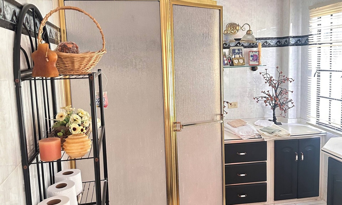 Arouca House | Charming 4 bedroom home available for group or singular guest. Secured and safe