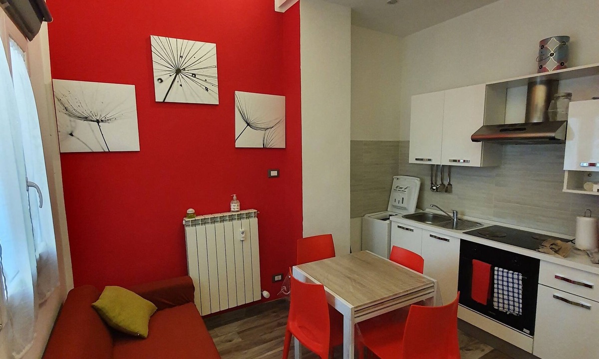 San Donato Apartment | TWO-ROOM APARTMENT NEAR FAIR, HISTORICAL CENTER, UNIVERSITY AND S. ORSOLA HOSPITAL