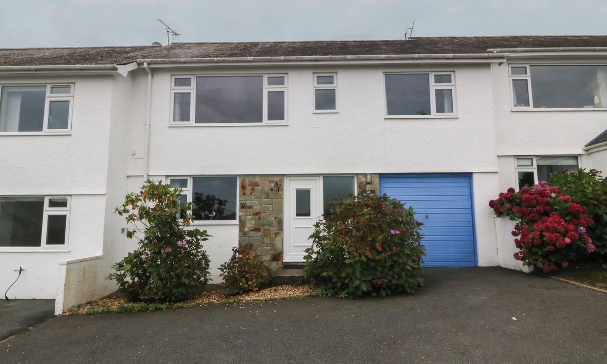 Abersoch Cottage | TY NANT, pet friendly, country holiday cottage in Abersoch