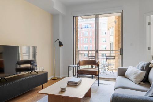 Cardozo Apartment | U Street 1br w gym nr metro nightlife WDC-710